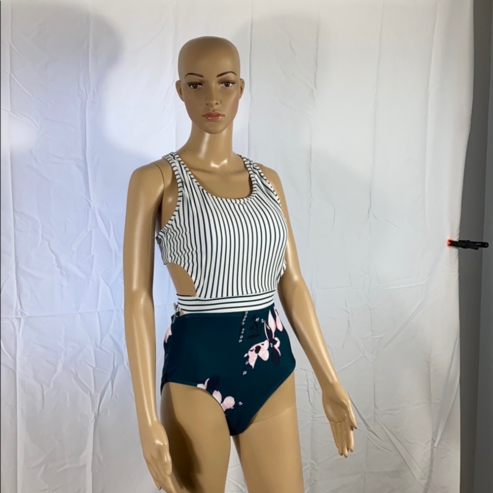 One piece swimsuit